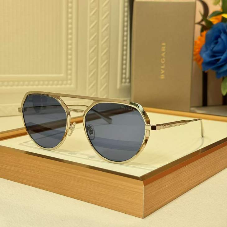 Picture of Bvlgari Sunglasses _SKUfw80535397fw